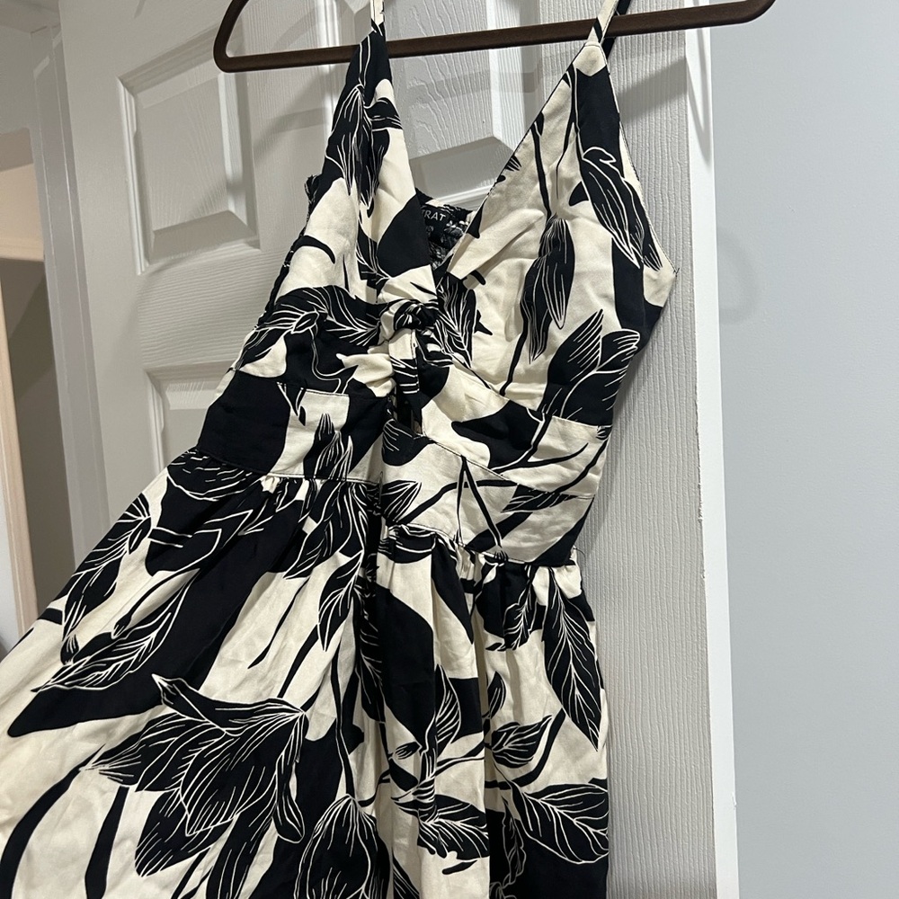 Spaghetti Strap Black and Beige Leaf Print Dress